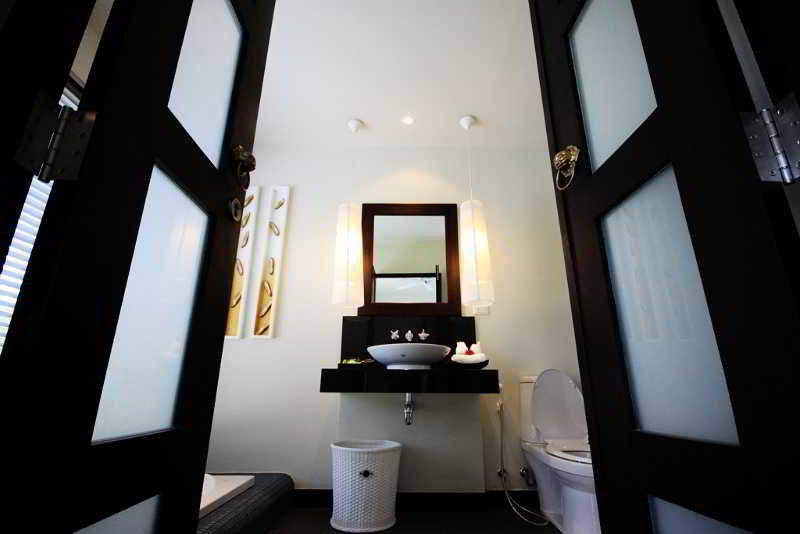 Two Villas Holiday Oriental Style Layan Beach Phuket المظهر الخارجي الصورة