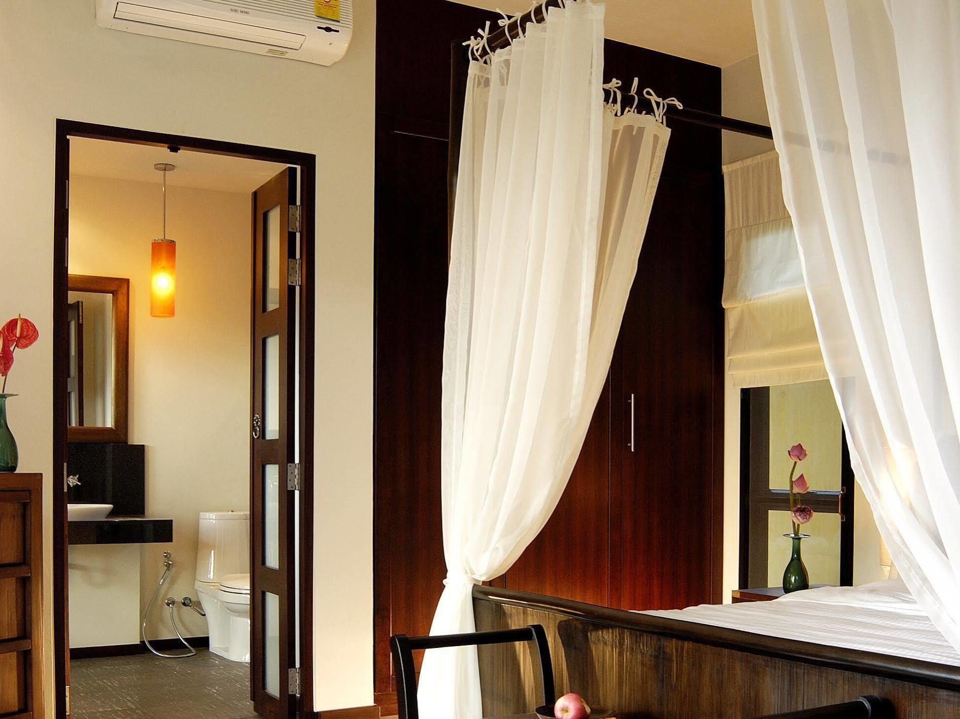 Two Villas Holiday Oriental Style Layan Beach Phuket المظهر الخارجي الصورة